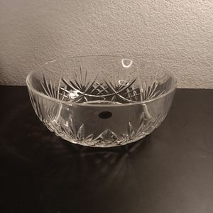 GORGEOUS NEW Gorham Crystal 8" Etched Serve Bowl.